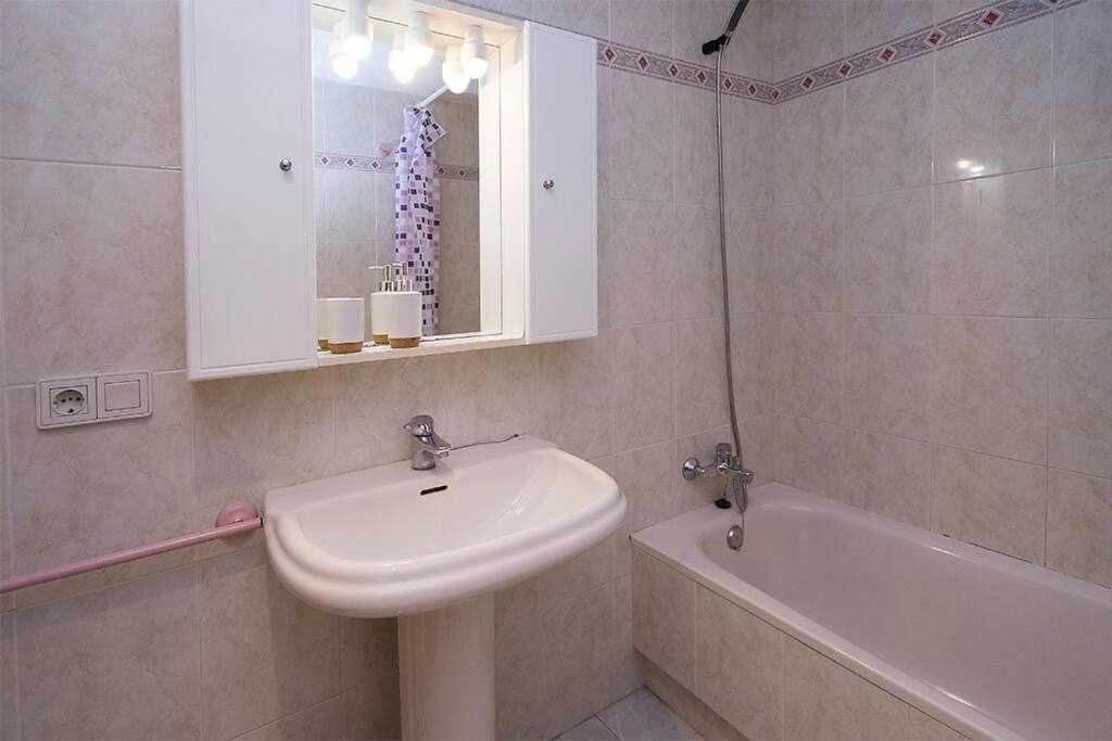 Oasis II Apartamento Playa Albufereta Apartman Alicante Kültér fotó