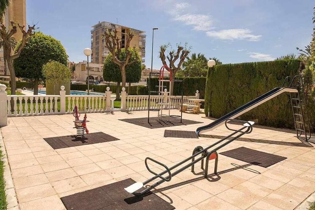 Oasis II Apartamento Playa Albufereta Apartman Alicante Kültér fotó